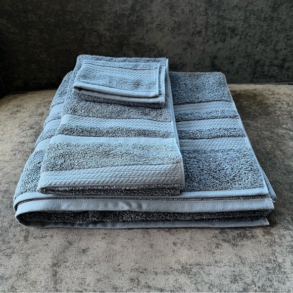 NEW Member's Mark Hotel Premier Towel Set- Indigo (Partial Set) - Picture 10 of 12
